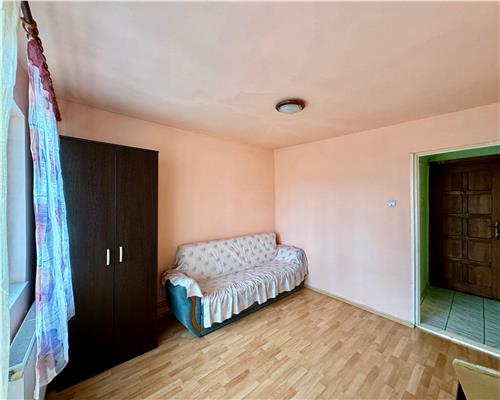 Apartament 2 camere, decomandat, centrala termic, zona Vest, Ploiesti