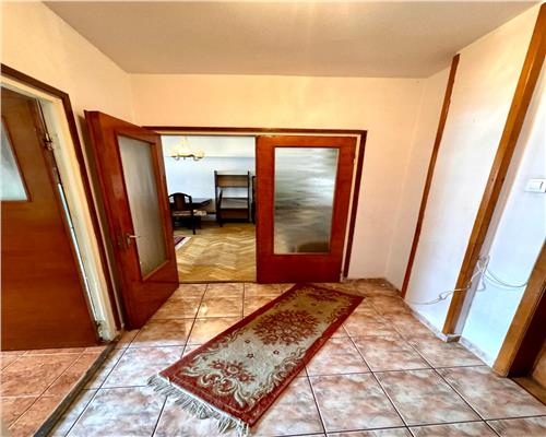 Vanzare apartament 3 camere, cf. 1A deconandat, Ploiesti, ultracentral