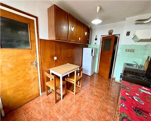 Vanzare apartament 3 camere, cf. 1A deconandat, Ploiesti, ultracentral