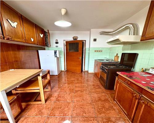 Vanzare apartament 3 camere, cf. 1A deconandat, Ploiesti, ultracentral