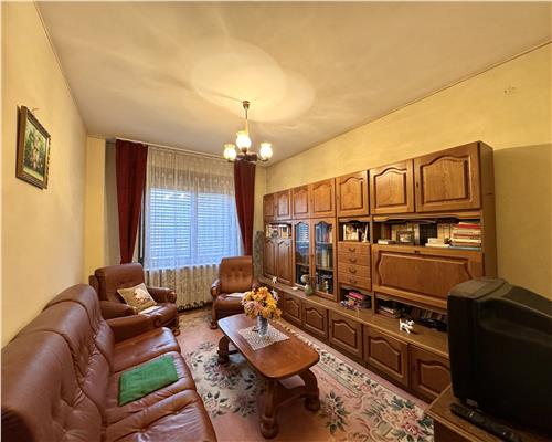 Apartament 3 camere, curte, boxa, ultracentral, Ploiesti