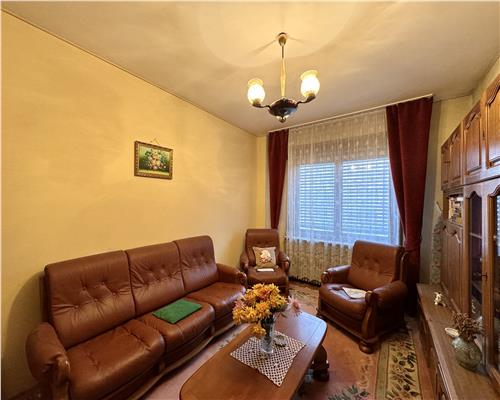 Apartament 3 camere, curte, boxa, ultracentral, Ploiesti