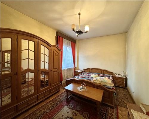 Apartament 3 camere, curte, boxa, ultracentral, Ploiesti