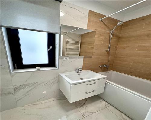 Apartament 3 camere, prima inchiriere, in Ploiesti, zona Vest