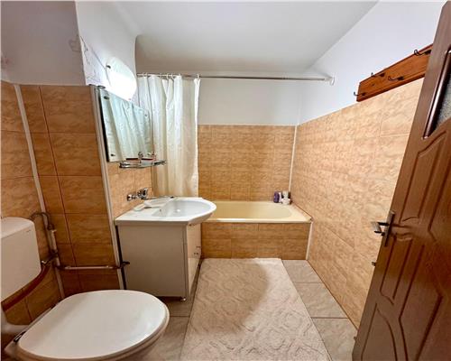 Vanzare apartament 2 camere, in Ploiesti, zona Vest Lamaita.