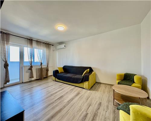 Apartament 3 camere, prima nchiriere, zona Democratiei Sud, Ploiesti.