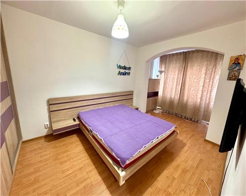 Vanzare apartament 2 camere, in Ploiesti, zona ING Mihai Bravu.