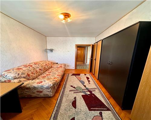 Vanzare apartament 3 camere, in Ploiesti, zona Ion Maiorescu.