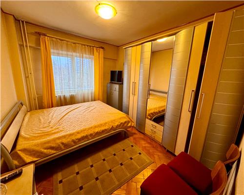 Inchiriere apartament 3 camere, in Ploesti, zona Parcul Mihai Viteazul