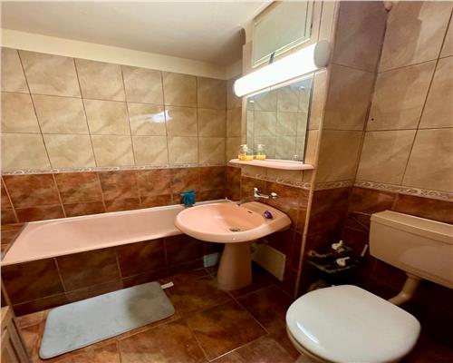 Inchiriere apartament 3 camere, in Ploesti, zona Parcul Mihai Viteazul