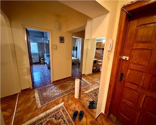 Inchiriere apartament 3 camere, in Ploesti, zona Parcul Mihai Viteazul