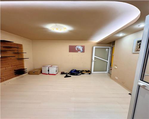 Vanzare apartament 2 camere, 2 balcoane, centrala proprie, Ploiesti, Cantacuzino.