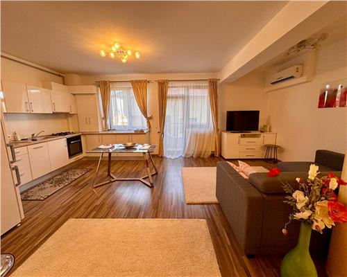 Inchiriere apartament 3 camere, 3 balcoane, in Ploiesti, zona Albert