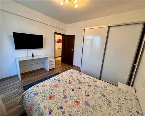 Inchiriere apartament 3 camere, 3 balcoane, in Ploiesti, zona Albert