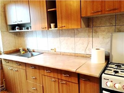 Inchiriere apartament 4 camere, decomandat, zona Nord, Ploiesti