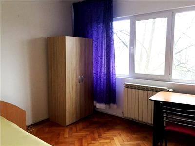 Inchiriere apartament 4 camere, decomandat, zona Nord, Ploiesti