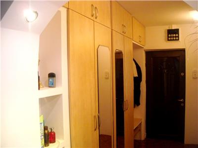 Inchiriere apartament 2 camere, Ploiesti, zona Cantacuzino