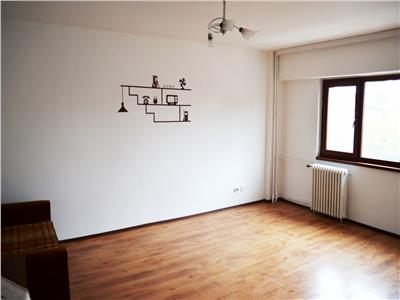 Inchiriere apartament 2 camere, decomandat, zona Gh. Doja, Ploiesti