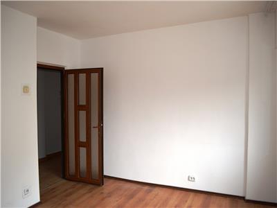 Inchiriere apartament 2 camere, decomandat, zona Gh. Doja, Ploiesti