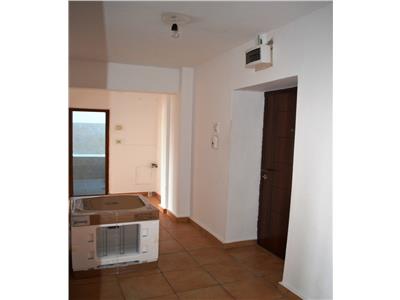 Inchiriere apartament 2 camere, decomandat, zona Gh. Doja, Ploiesti