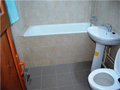 Inchiriere apartament 2 camere, decomandat, zona Gh. Doja, Ploiesti