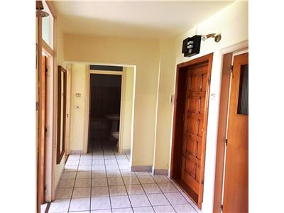 Inchiriere apartament 2 camere, decomandat, ultracentral, Ploiesti