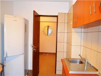 Inchiriere apartament 2 camere, decomandat, zona Catedrala, Ploiesti