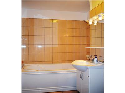 Inchiriere apartament 2 camere, decomandat, zona Catedrala, Ploiesti