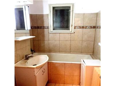 Inchiriere apartament 2 camere, Ploiesti, zona Bobalna