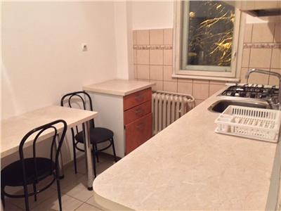 Inchiriere apartament 2 camere, Ploiesti, zona Bobalna