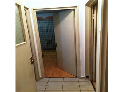 Inchiriere apartament 2 camere, Ploiesti, zona Bobalna