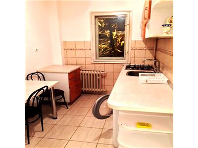 Inchiriere apartament 2 camere, Ploiesti, zona Bobalna