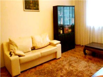 Inchiriere apartament 2 camere, Ploiesti, zona Centrala