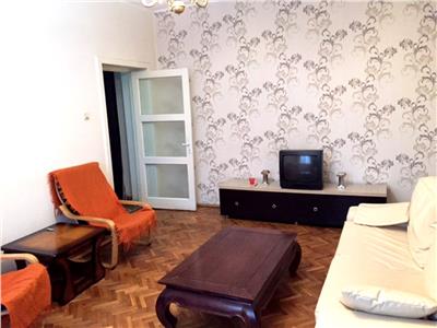 Inchiriere apartament 2 camere, Ploiesti, zona Centrala