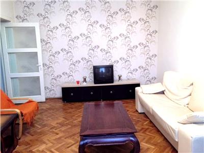 Inchiriere apartament 2 camere, Ploiesti, zona Centrala