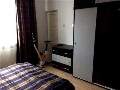 Inchiriere apartament 2 camere, Ploiesti, zona Centrala