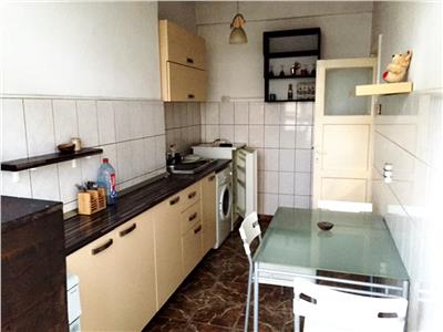 Inchiriere apartament 2 camere, Ploiesti, zona Centrala