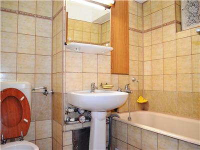 Inchiriere apartament 2 camere, ultracentral, Winmarkt Mall,  Ploiesti