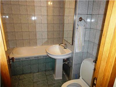 Inchiriere apartament 2 camere, decomandat, zona Republicii, Ploiesti