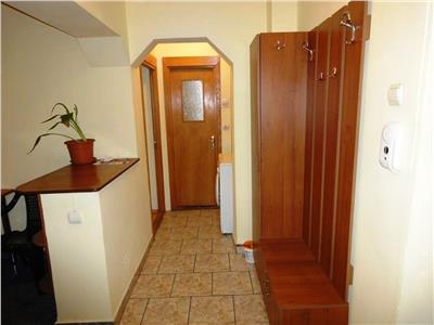 Inchiriere apartament 2 camere, decomandat, zona Republicii, Ploiesti