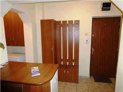 Inchiriere apartament 2 camere, decomandat, zona Republicii, Ploiesti