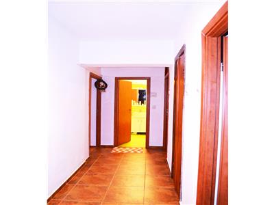 Apartament 2 camere, parcare privata, zona ultracentrala, Ploiesti