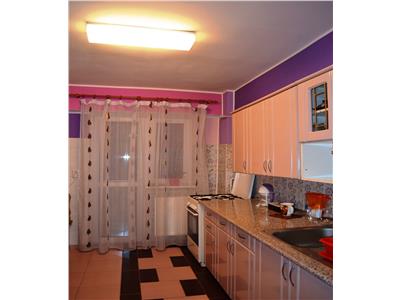 Apartament 2 camere, parcare privata, zona ultracentrala, Ploiesti