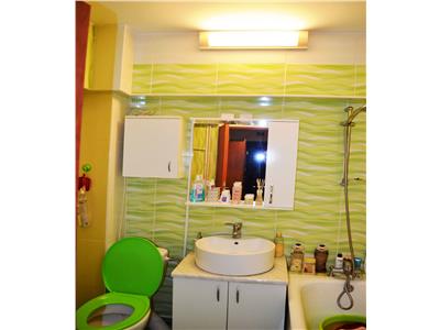 Apartament 2 camere, parcare privata, zona ultracentrala, Ploiesti