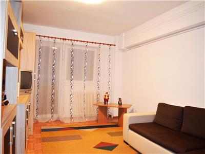 Apartament 2 camere, parcare privata, zona ultracentrala, Ploiesti