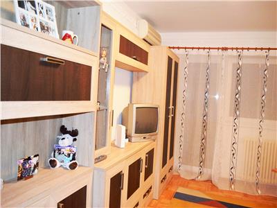 Apartament 2 camere, parcare privata, zona ultracentrala, Ploiesti