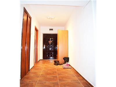 Apartament 2 camere, parcare privata, zona ultracentrala, Ploiesti