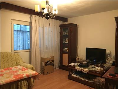 Vanzare apartament 3 camere, decomandat, Enachita Vacarescu, Ploiesti