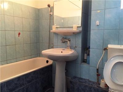 Inchiriere apartament 3 camere, decomandat, ultracentral, Ploiesti