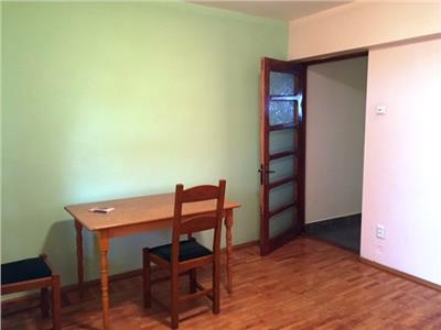 Inchiriere apartament 3 camere, decomandat, ultracentral, Ploiesti